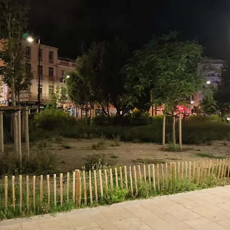 Hostel-elisee-perpignan بيربينيو
