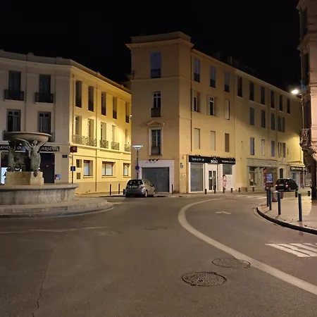Hostel-elisee-perpignan بيت شباب *