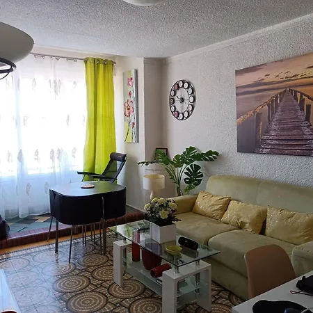 Ostello Hostel-élisée-perpignan Perpignano