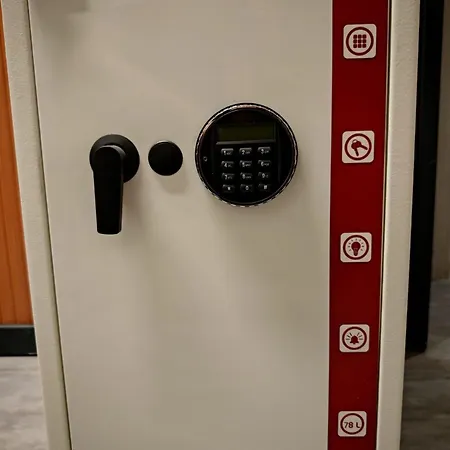 Hostel-elisee-perpignan Hostel Perpignan