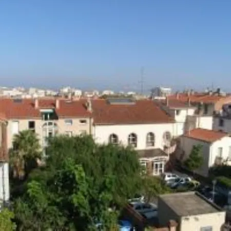 Hostel-elisee-perpignan * بيربينيو