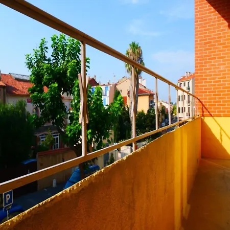 Hostel-elisee-perpignan Vandrerhjem