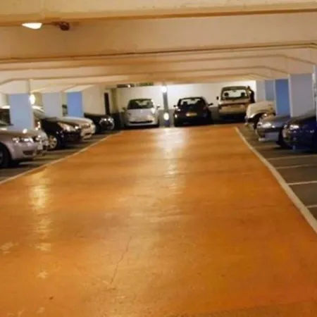 بيت شباب Hostel-elisee-perpignan *