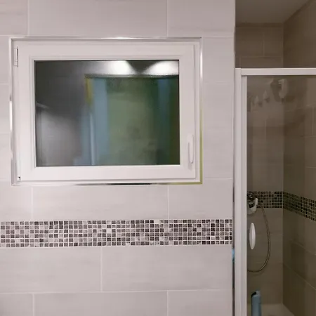 Hostel-elisee-perpignan بيت شباب بيربينيو