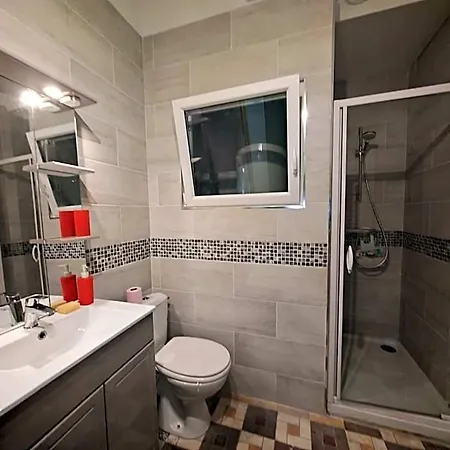 Hostel-elisee-perpignan بيت شباب
