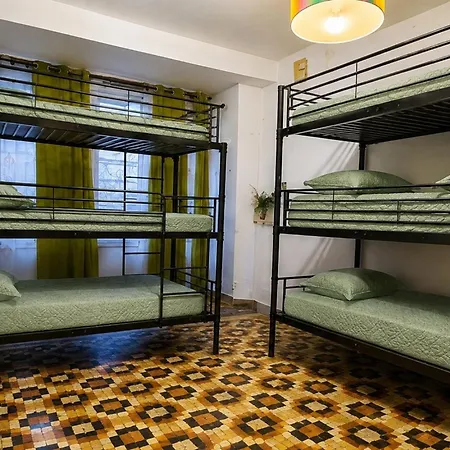 Albergue Hostel-elisee-perpignan *