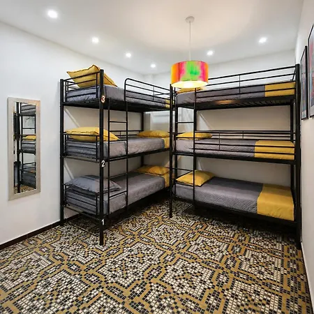 Hostel-elisee-perpignan * Perpignan