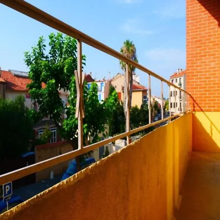 Hostel Elisee Perpignan