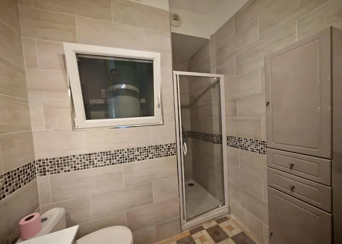 Hostel-elisee-perpignan *